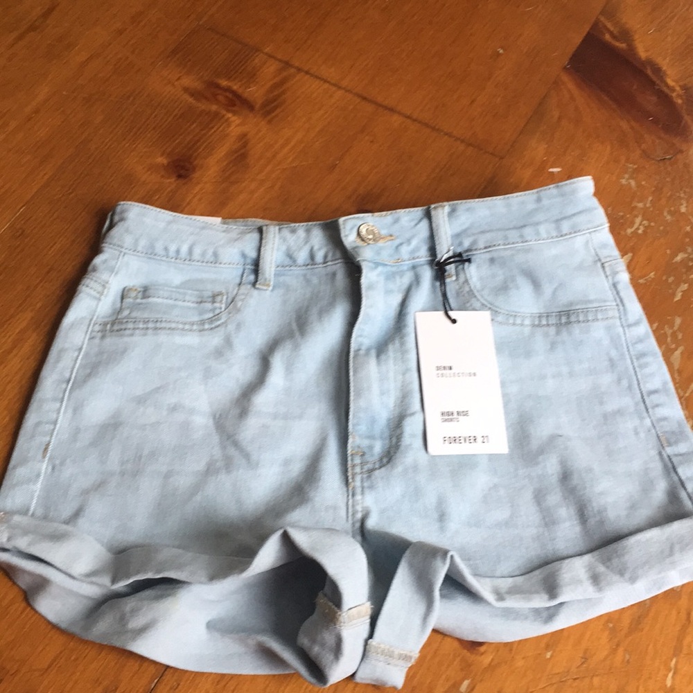 Forever 21 brand new high rise shorts
